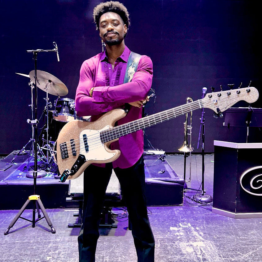 Guitarist playing live with the ToneLink WS-4